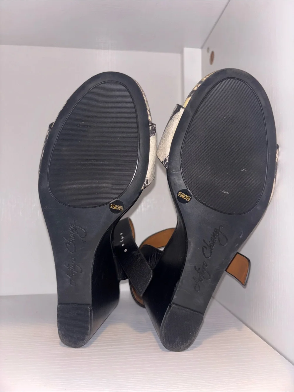 Arturo Chiang Black Leather Slingback with Snake-Print Toe